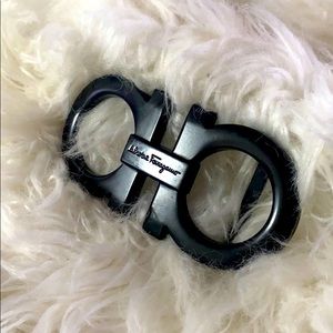 COPY - Salvatore Ferragamo buckle